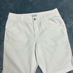 Columbia white shorts Bermuda cotton blend sportswear rise 10” women’s